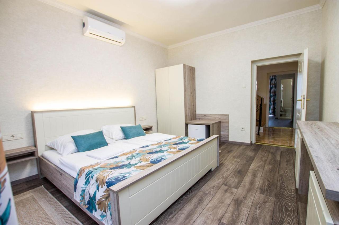 Hotel Jarja Panzio Hajdúszoboszló Exterior foto