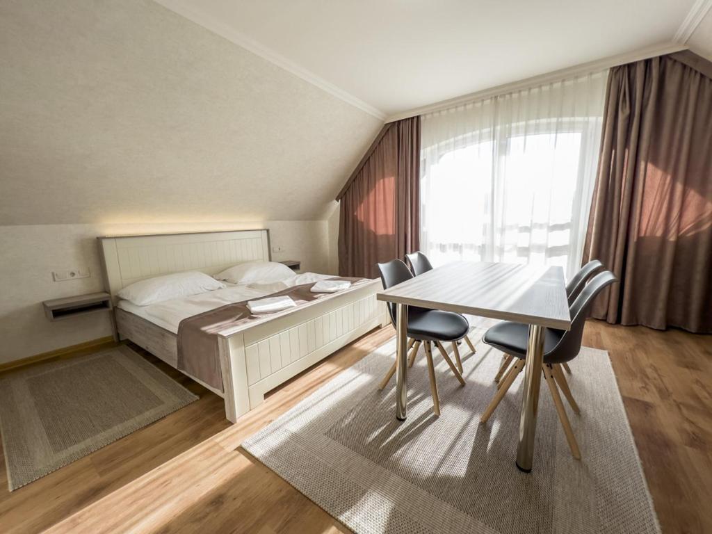 Hotel Jarja Panzio Hajdúszoboszló Exterior foto